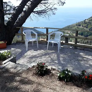  Apartment Chez Il Pino Italien